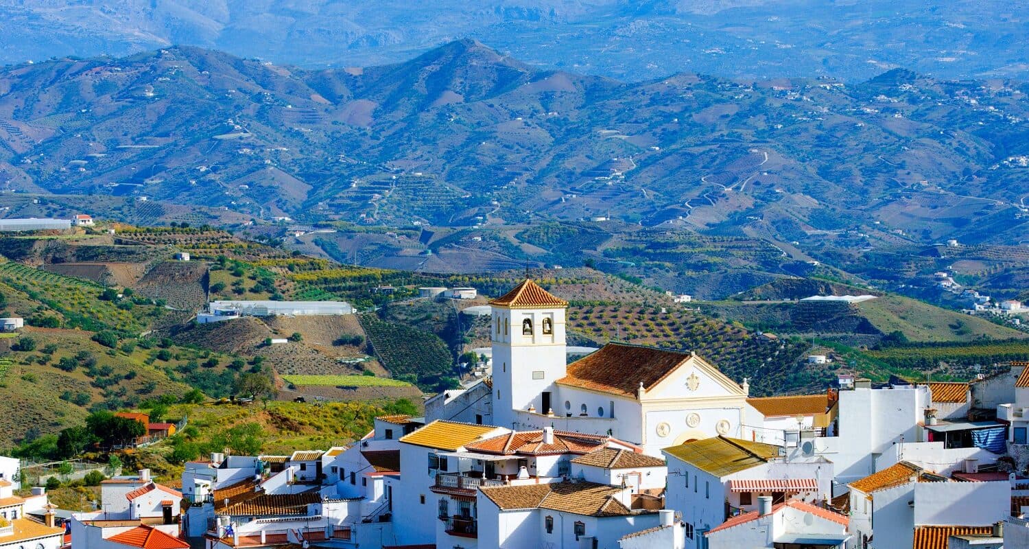Los 5 pueblos de la Axarquía Malagueña más bonitos